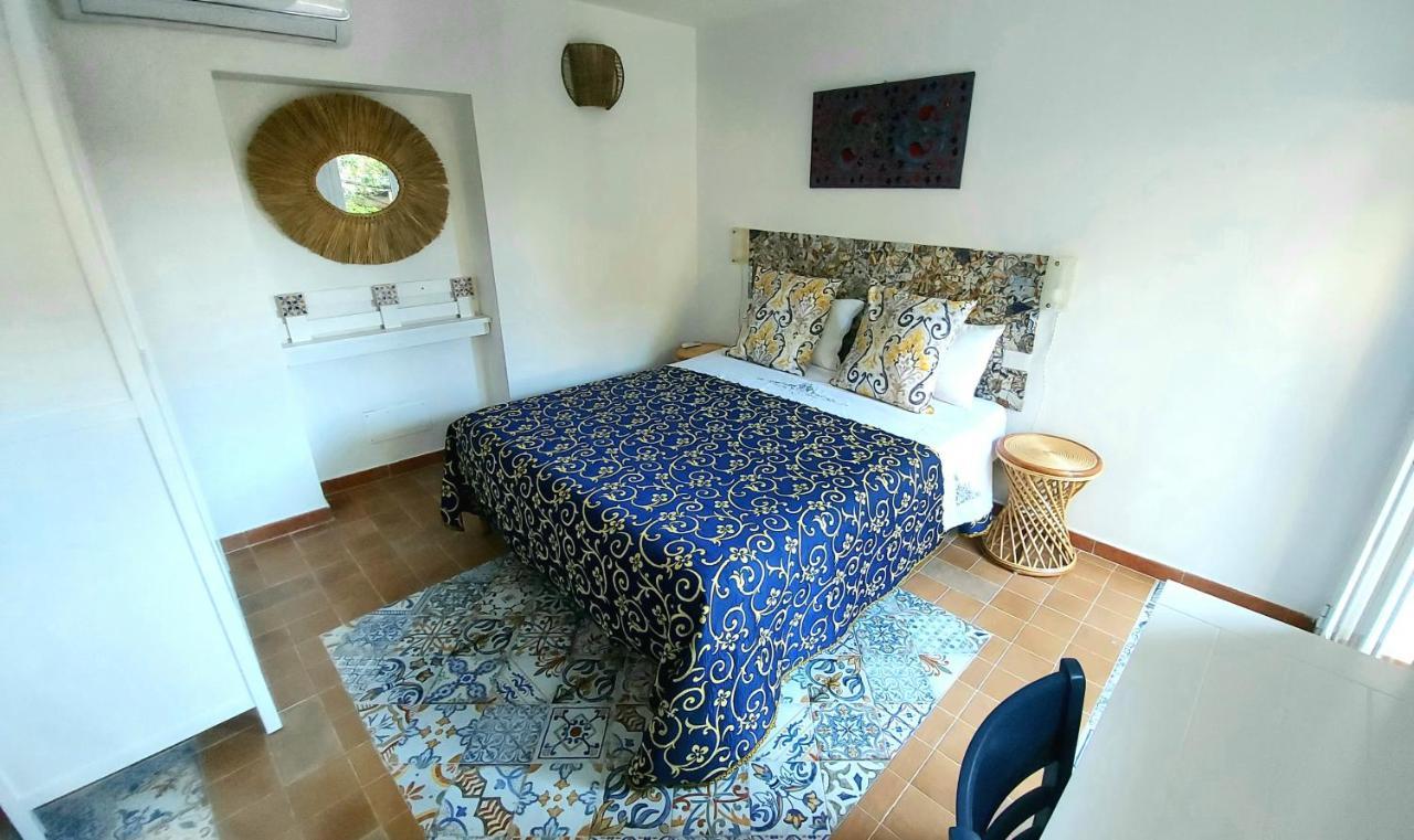 Vfh Villa Flavia Eco B&B - 50 Metri Dal Mare Санта-Флавия Экстерьер фото