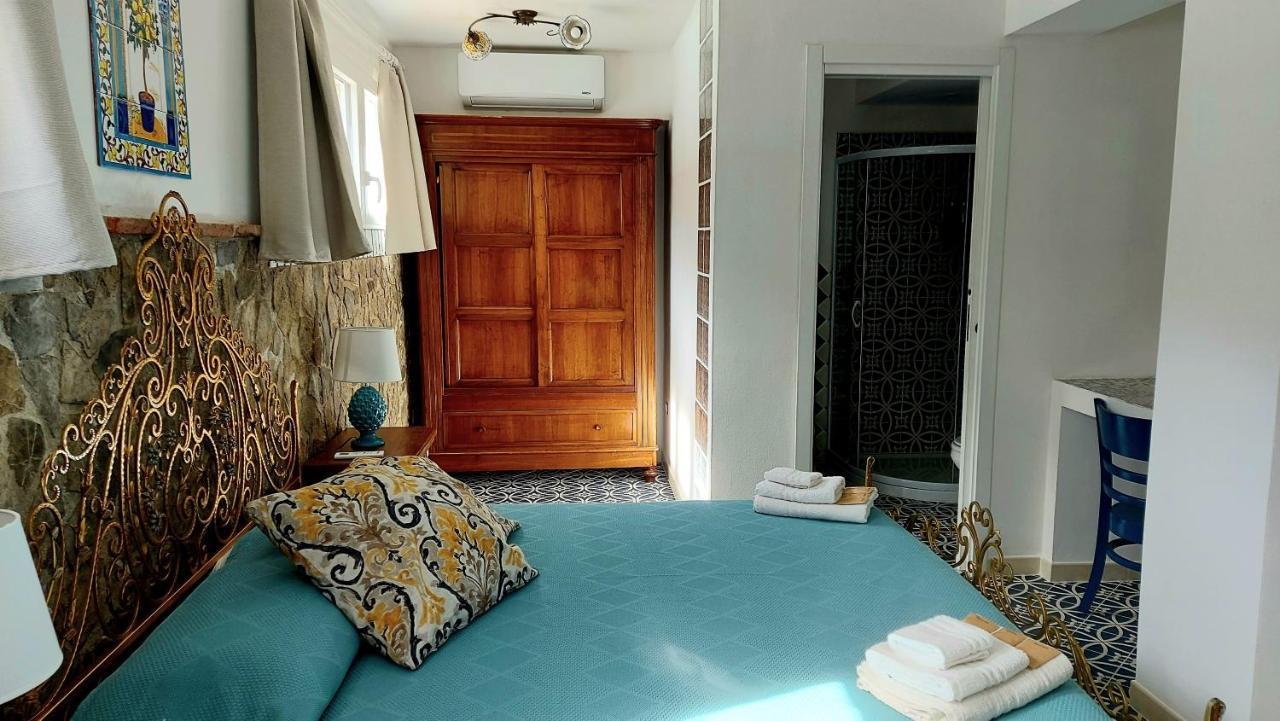 Vfh Villa Flavia Eco B&B - 50 Metri Dal Mare Санта-Флавия Экстерьер фото