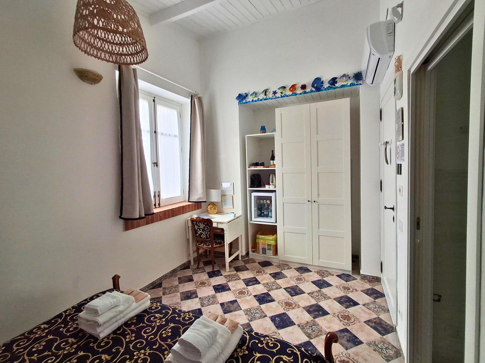 Vfh Villa Flavia Eco B&B - 50 Metri Dal Mare Санта-Флавия Экстерьер фото